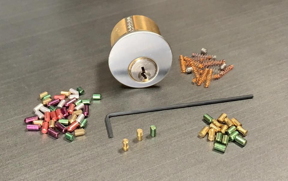 learn to pick lots with this kit