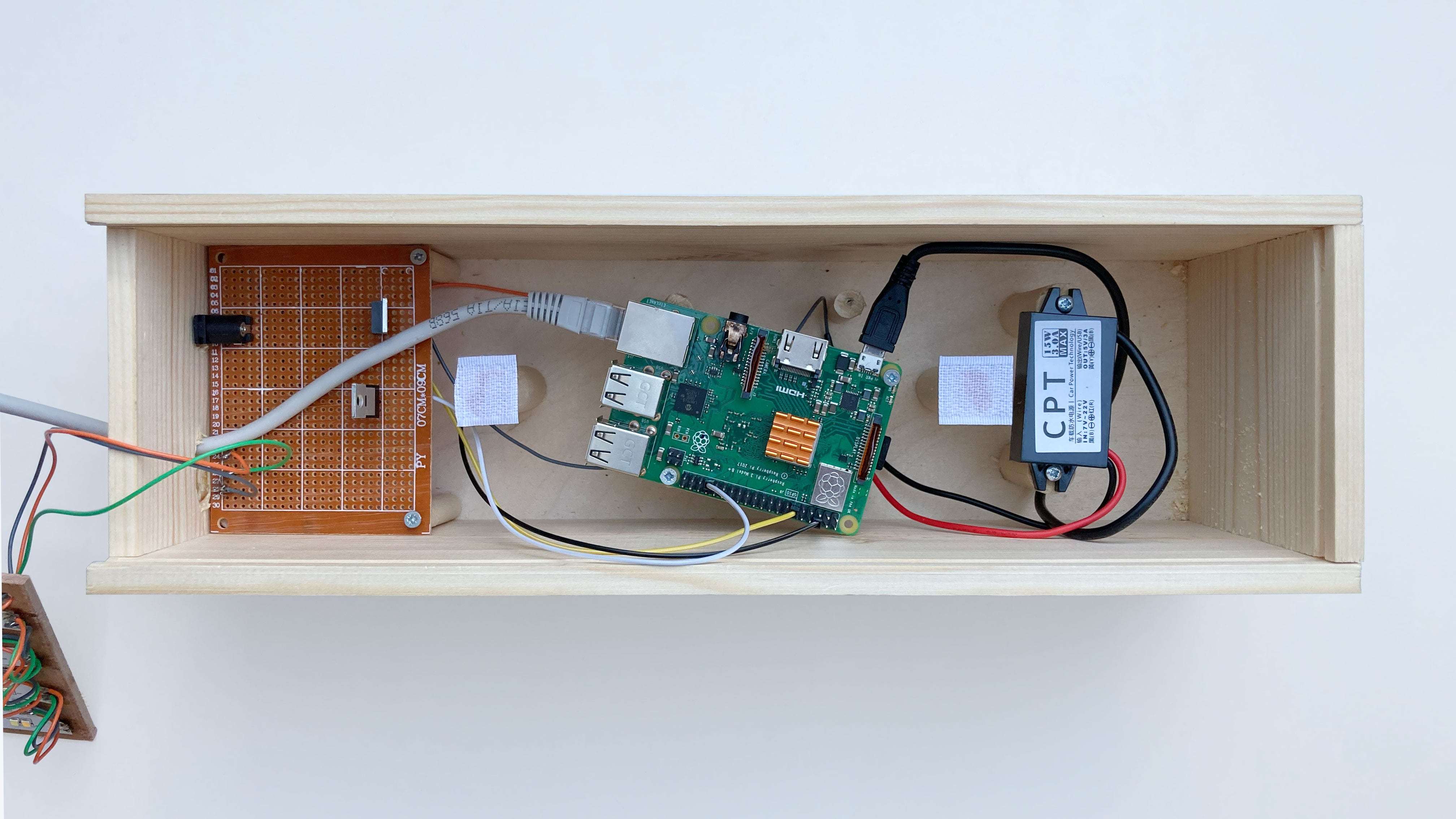 Here's a real-life look at Sunlamp's wiring