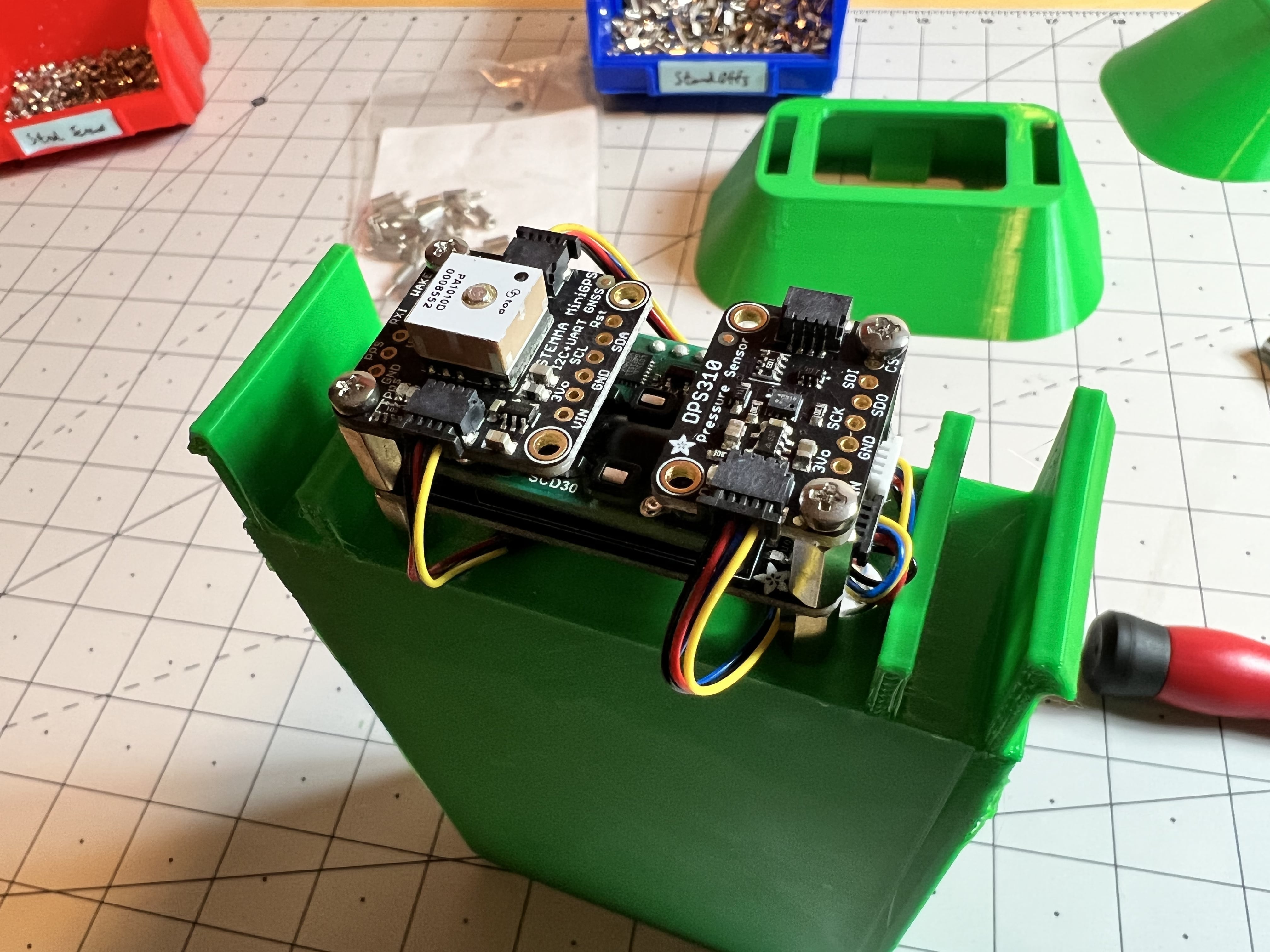 Connect the barometer to the CO2 sensor
